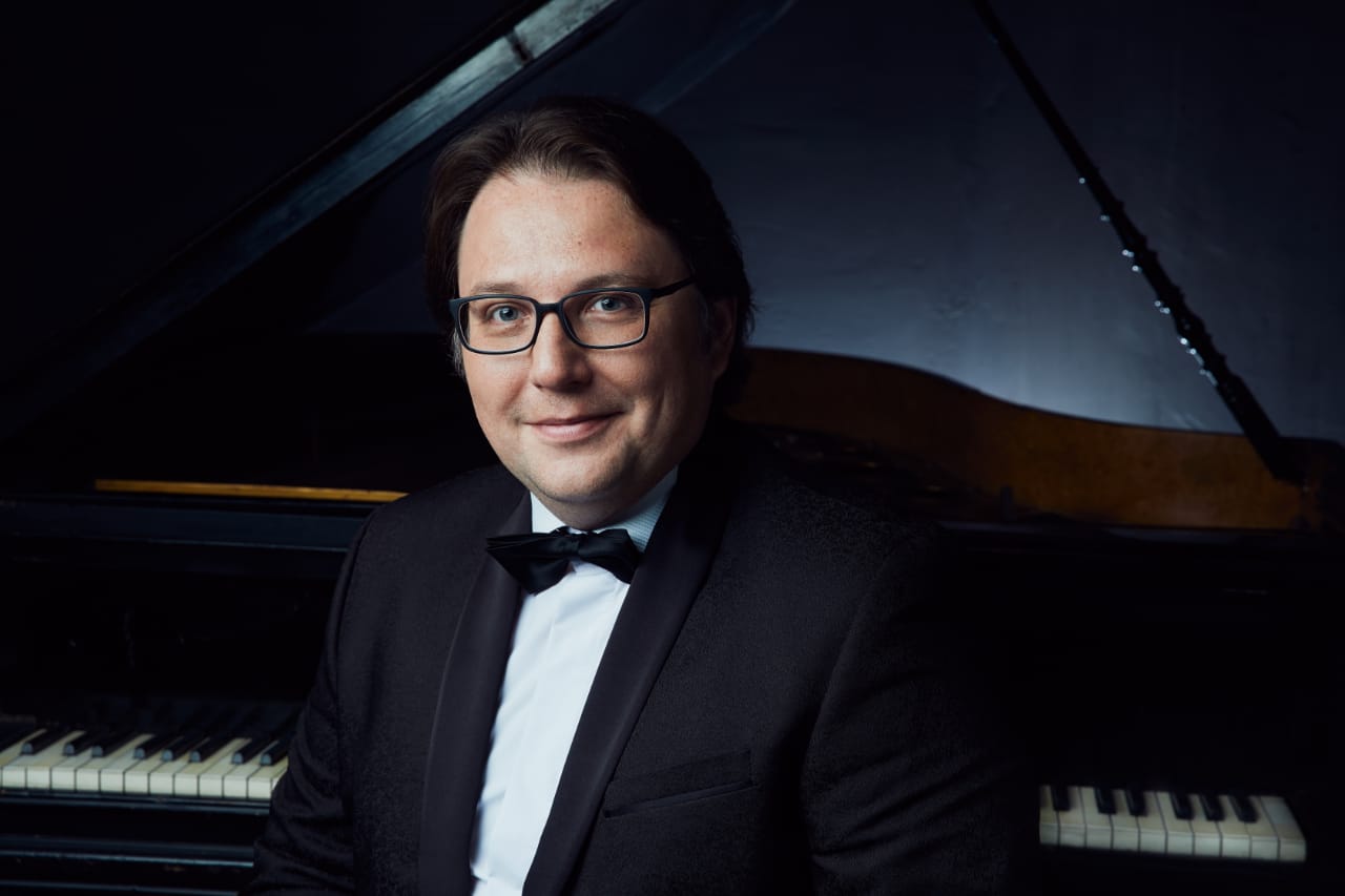 Евгений Изотов